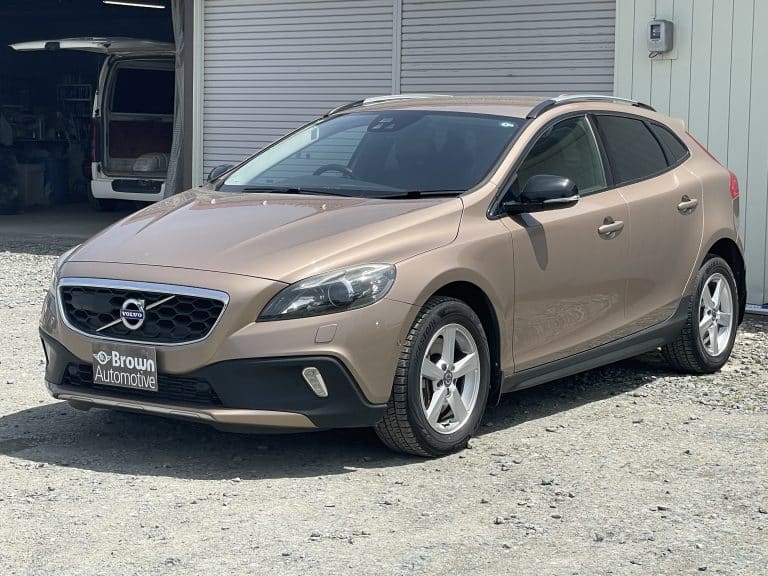 ボルボ　V40クロスカントリー