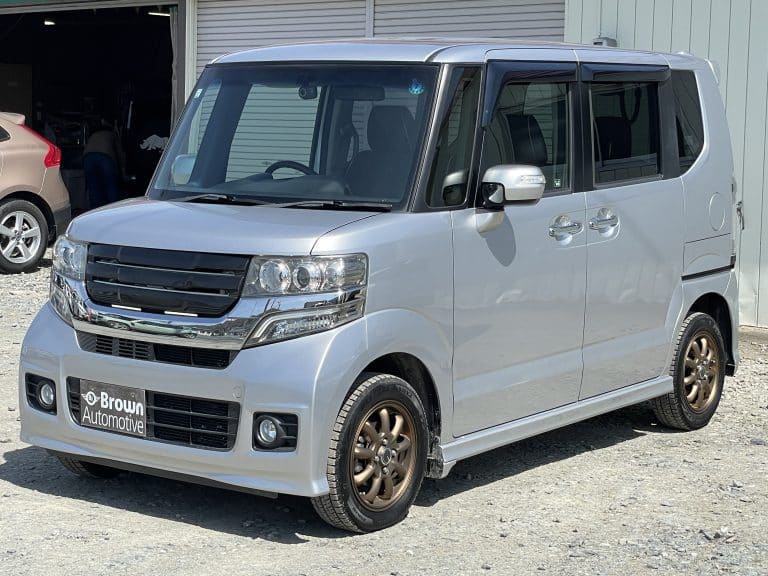 ホンダ　N-BOX＋ｶｽﾀﾑ