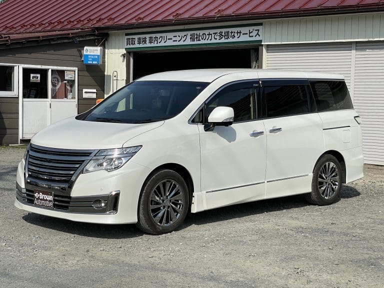 日産　エルグランド